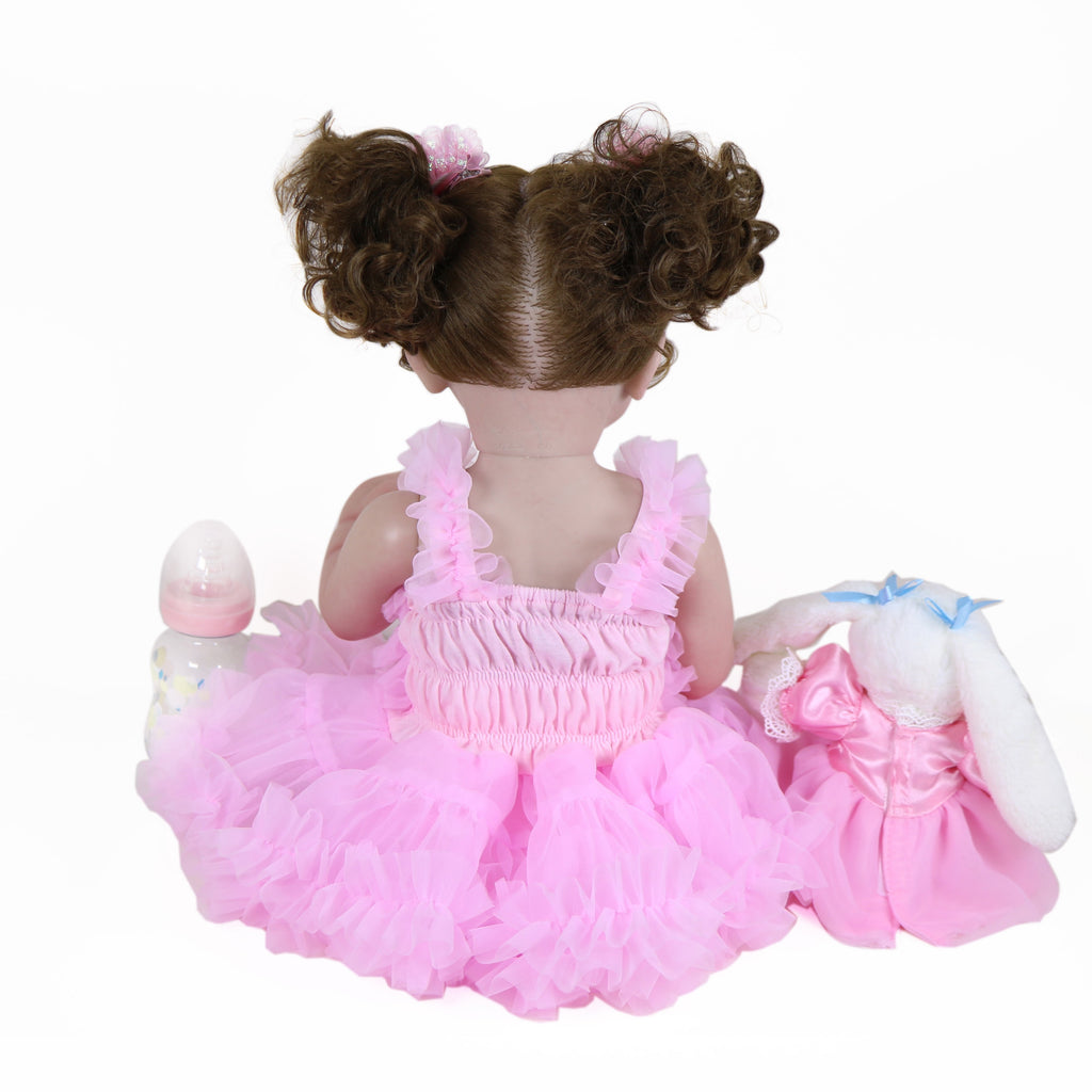 Poupée Reborn de 22 pouces - Mouvement joyeux avec un visage peint 3D, un corps en vinyle souple et des cheveux racinés, accompagné d'un petit lapin en peluche, parfait pour des cadeaux de Noël, d'Halloween ou de Thanksgiving.
